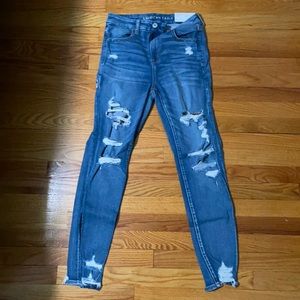 Brand new American Eagle distressed jeggings